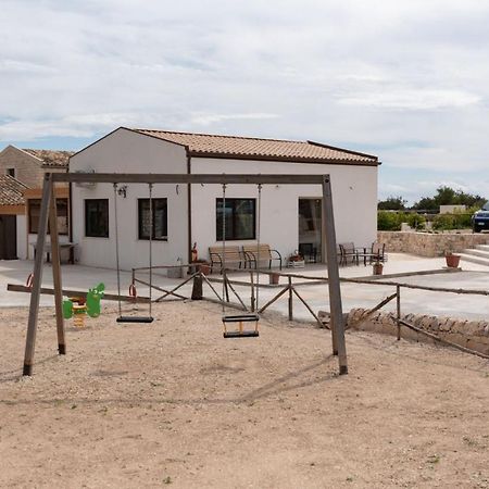 Agriturismo Tenuta Sparaceto Modica Ngoại thất bức ảnh