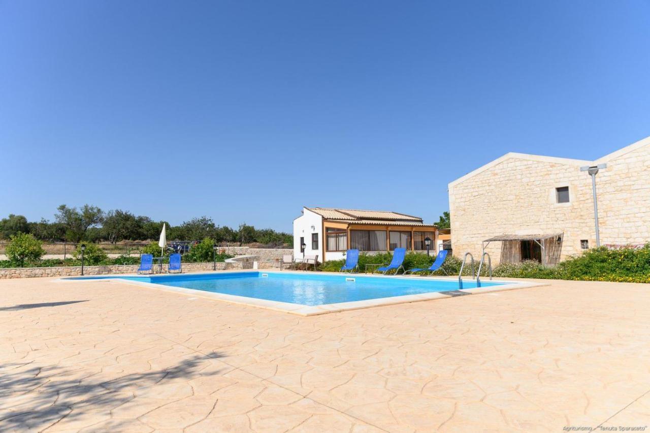 Agriturismo Tenuta Sparaceto Modica Ngoại thất bức ảnh