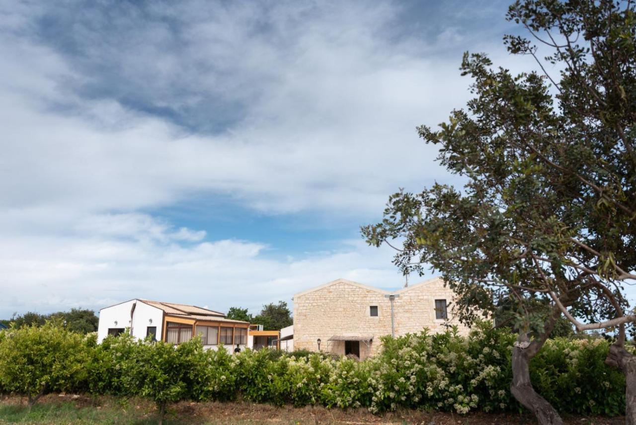Agriturismo Tenuta Sparaceto Modica Ngoại thất bức ảnh